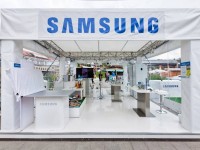 Fehér Samsung kínáló sátor